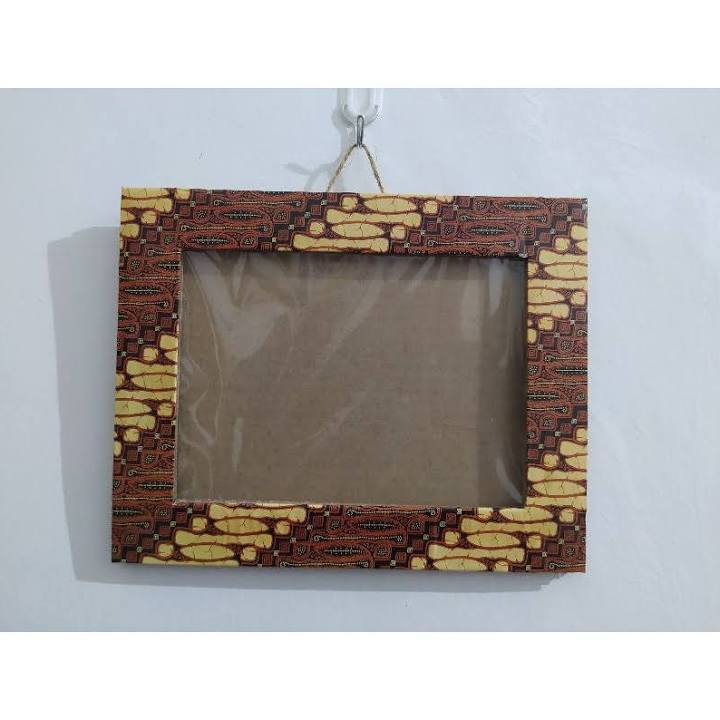 Berikut Bingkai kardus motif batik,bahan